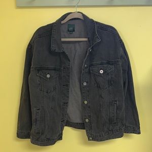 Jean Jacket. Size M.